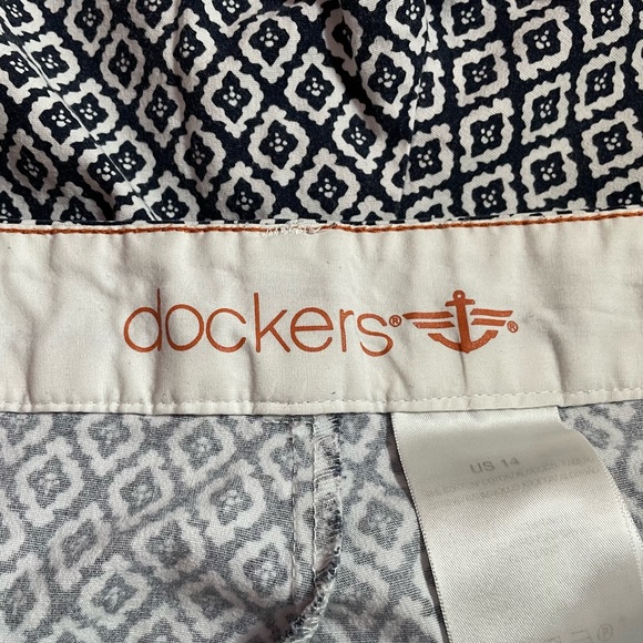 Dockers Black/White Patterned Shorts - Picture 3 of 4